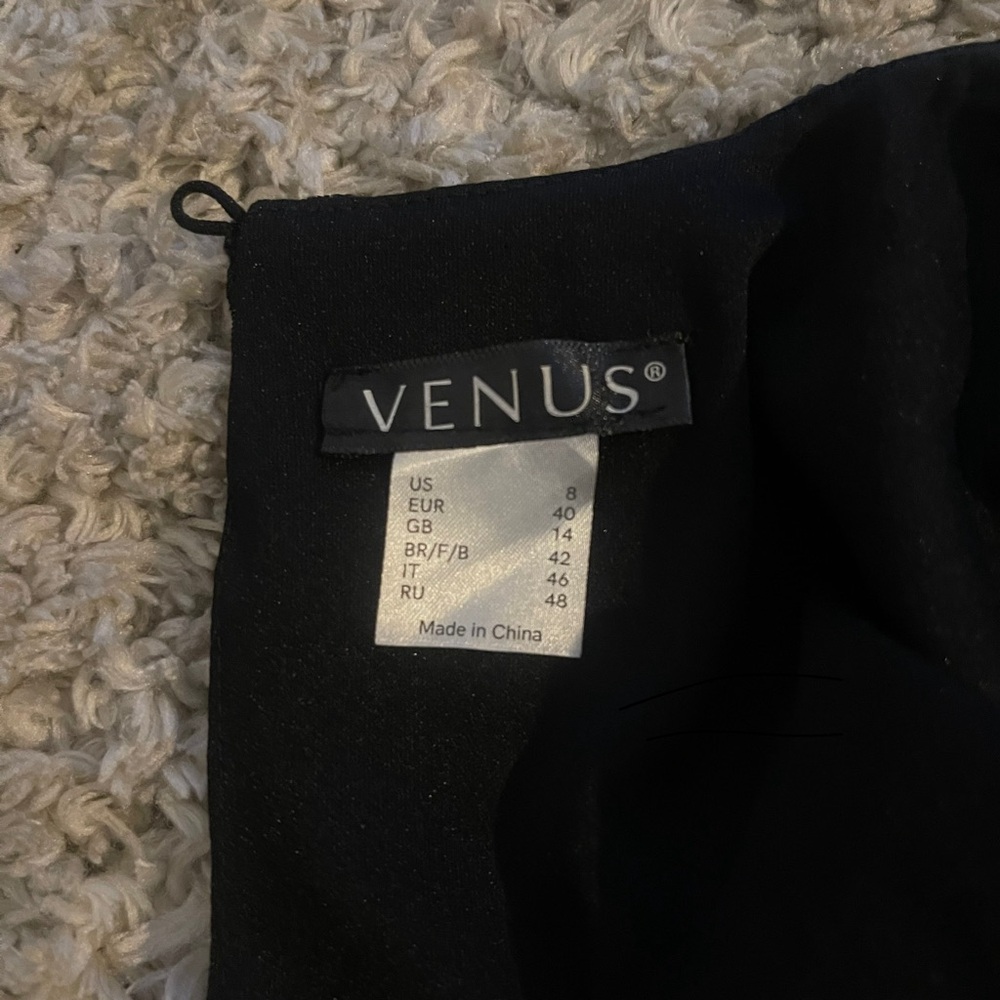 VENUS Black Sequin Lace Romper (US 8) V-Neck Flutter Sleeve Scallop Hem - Picture 6 of 11